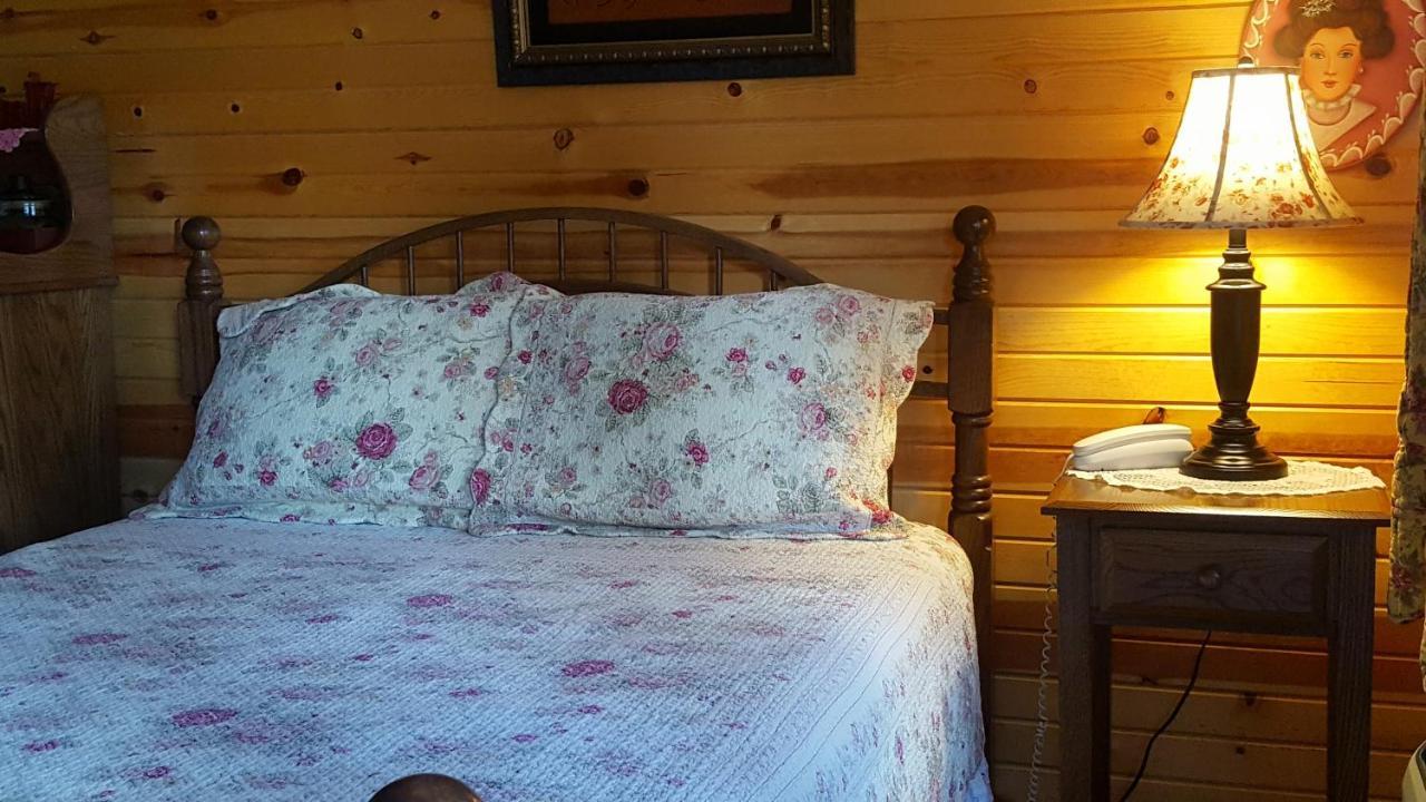 Amish Blessings Cabins Millersburg Buitenkant foto