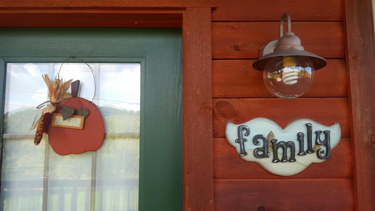 Amish Blessings Cabins Millersburg Buitenkant foto